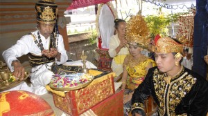 Balinese Wedding Tradition